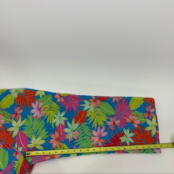 Sag Harbor Sport Vibrant Colorful Tropical Leaf Cropped Pants W/Stretch Size 12 - Picture 15 of 16